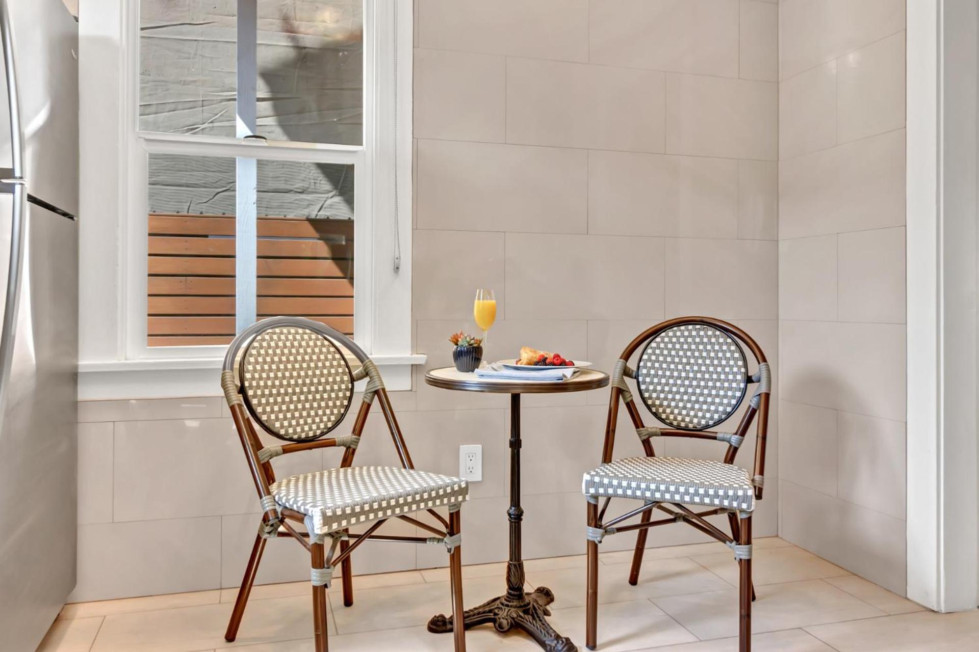 East Village Apartments Long Beach Bagian luar foto