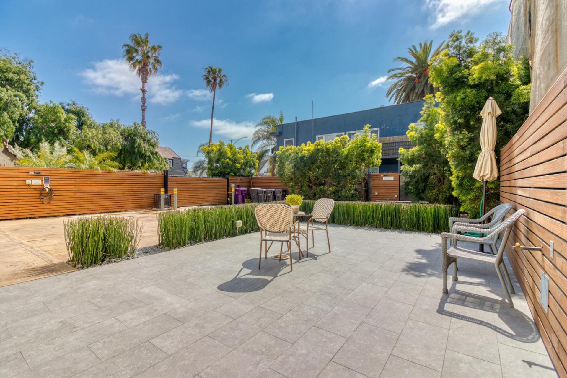 East Village Apartments Long Beach Bagian luar foto
